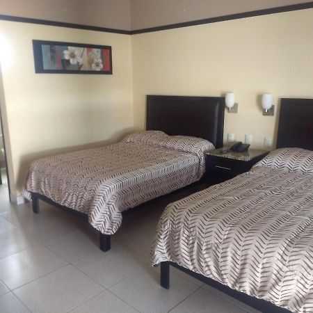 Jalyd Inn Irapuato Exterior foto