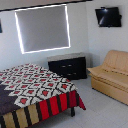 Jalyd Inn Irapuato Exterior foto