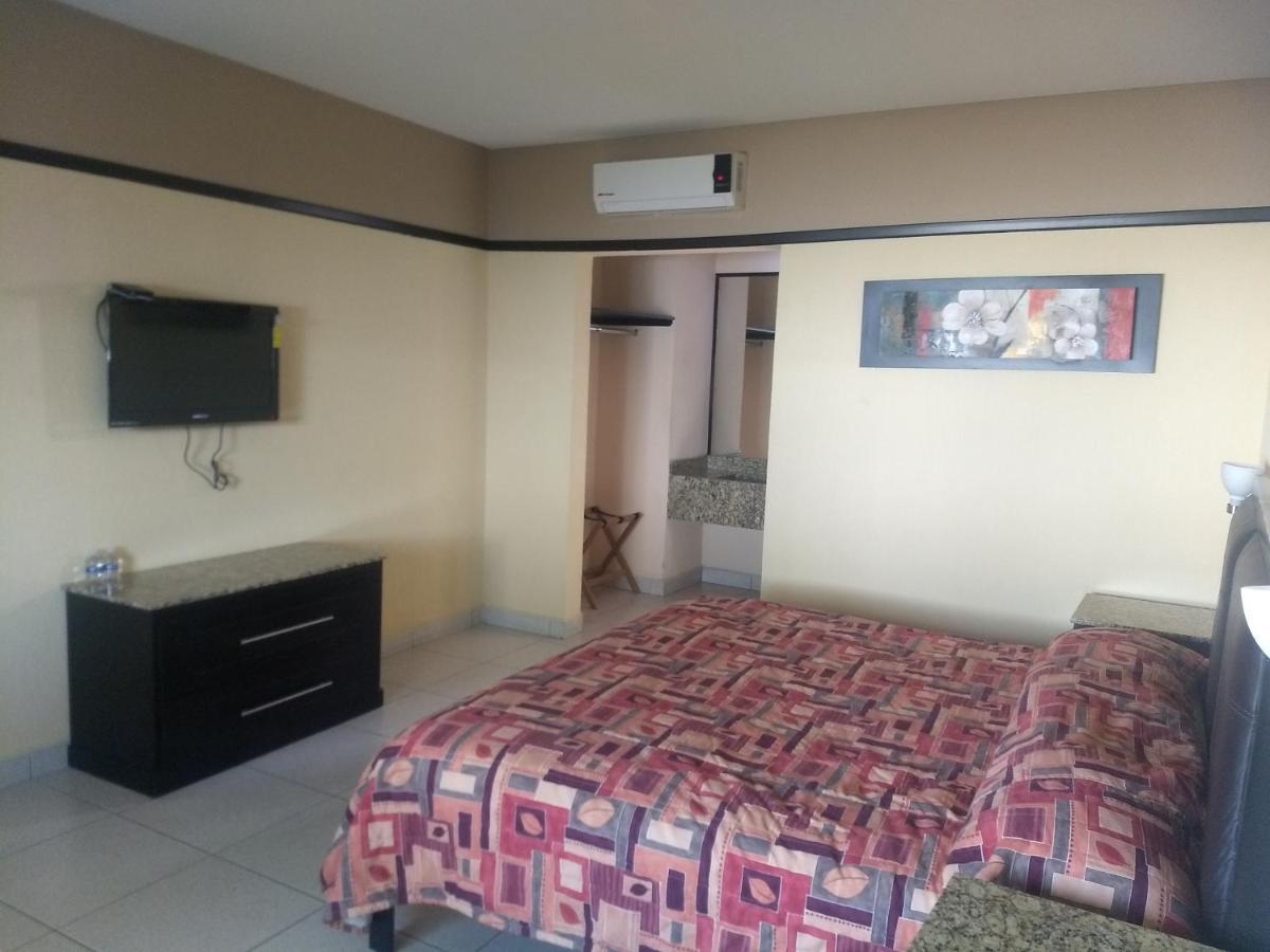 Jalyd Inn Irapuato Exterior foto